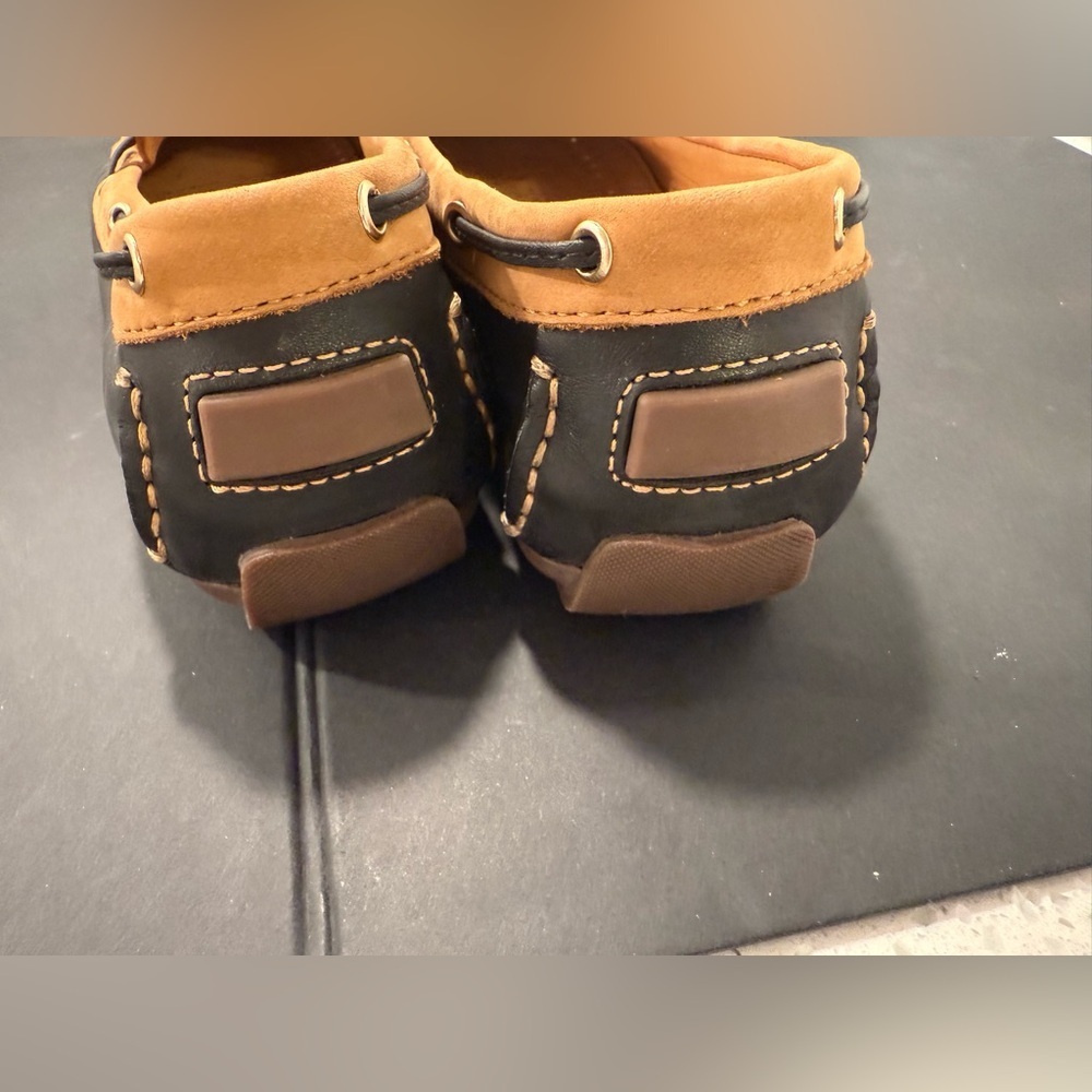 Driver Club USA Woman’s Premium Leather Loafers Nantucket Sz 9 Tan & Black Bow - Picture 7 of 12